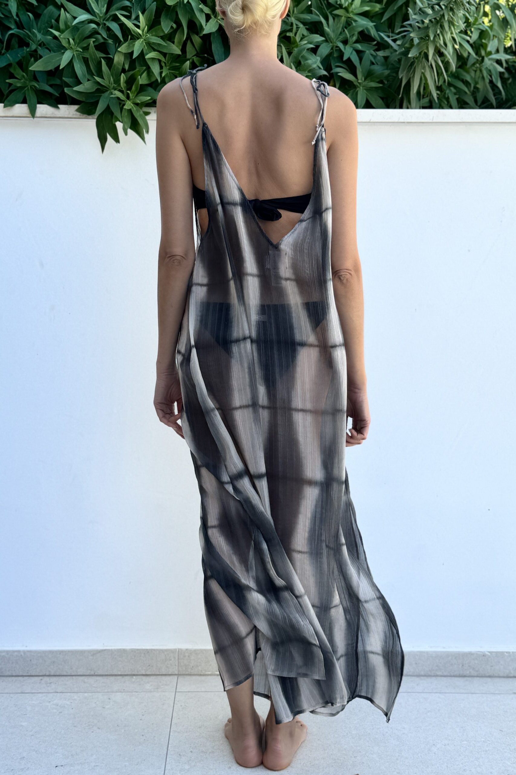 mAeve grey tie die back
