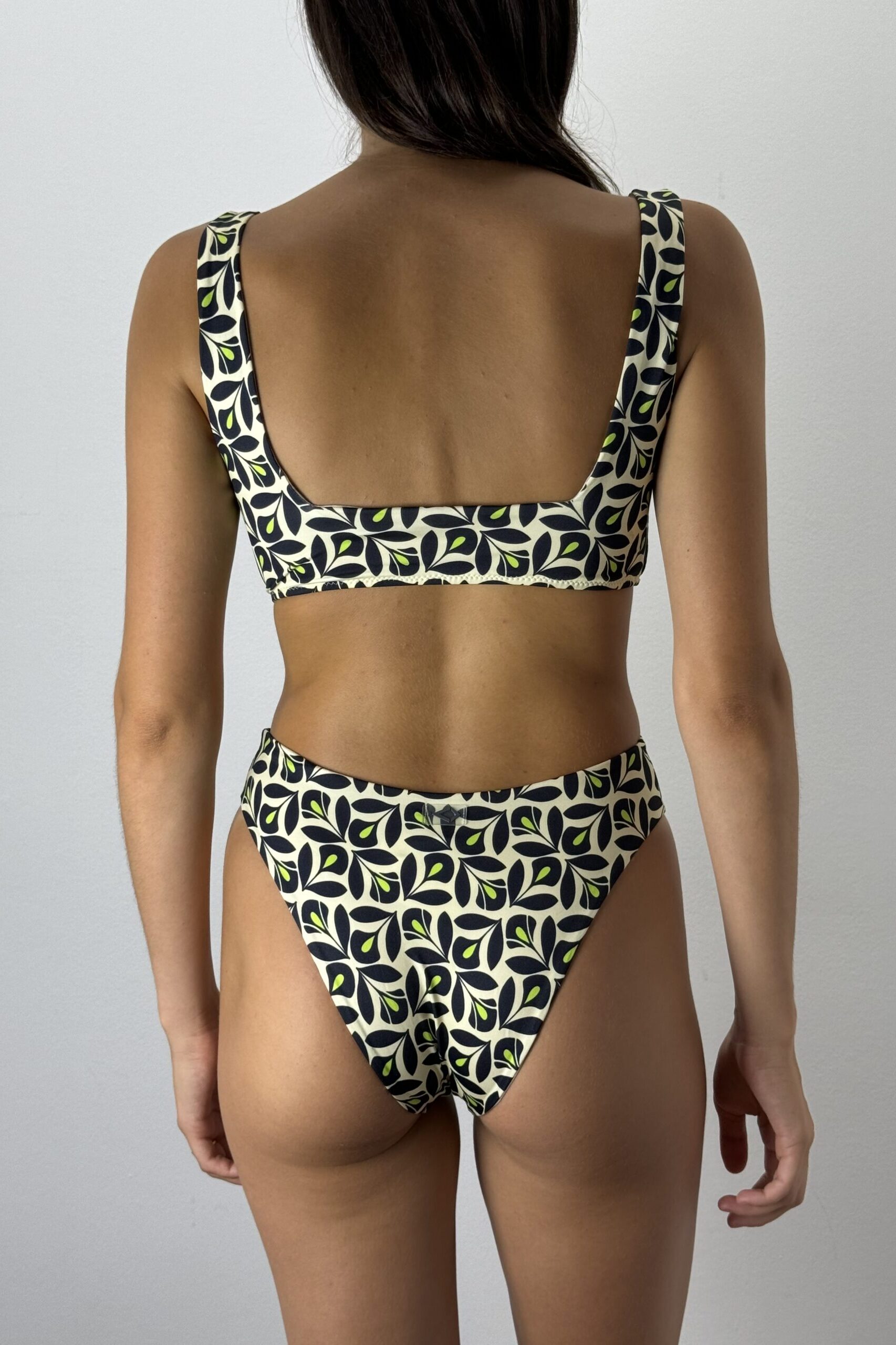 LAURA VANILLA FAN BACK