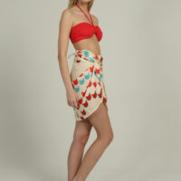 DAWN_TOP_POPPY_RED_&_LISA_PAREO_PACMAN_2