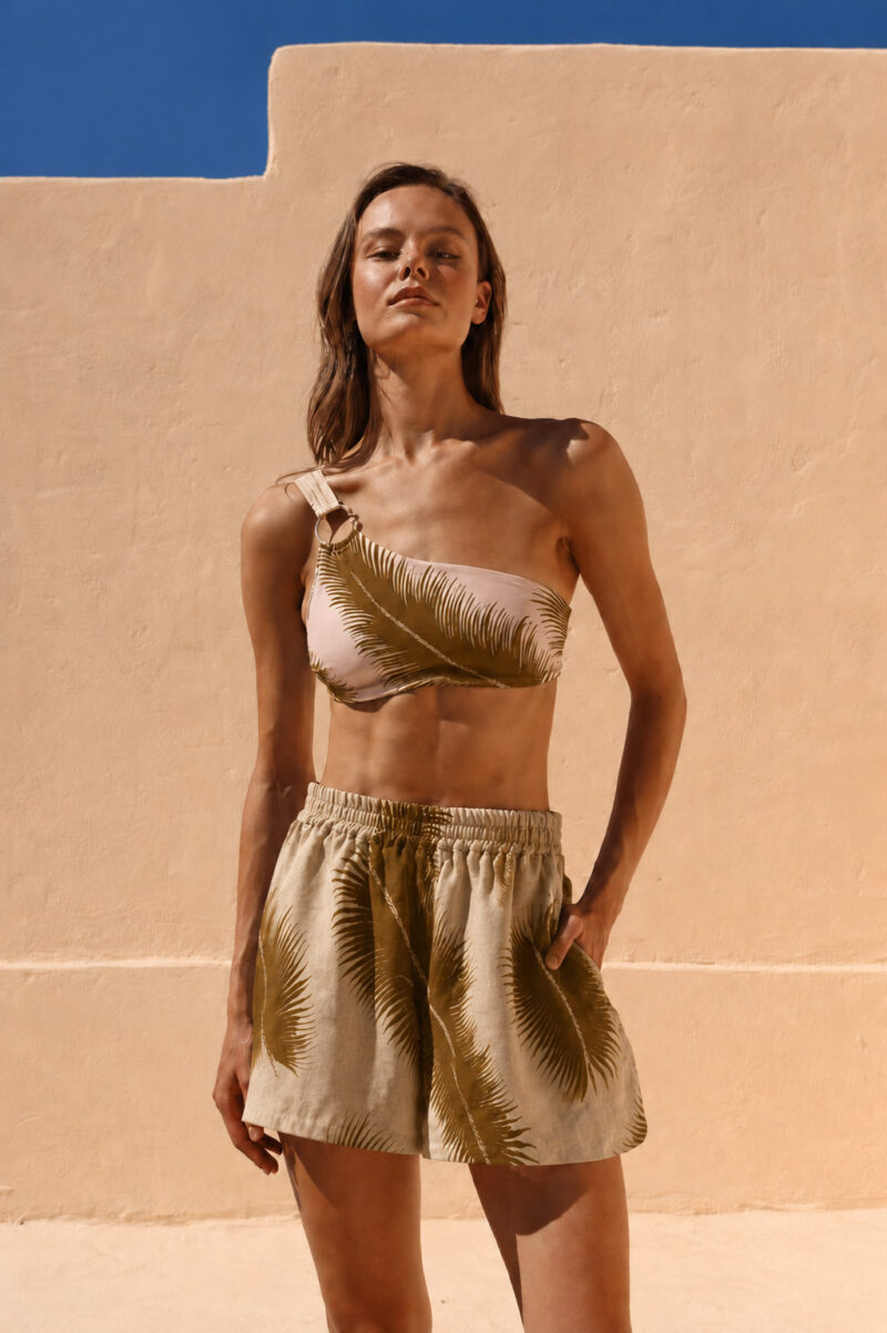 LOGAN SHORTS | GOLDEN FEATHER
